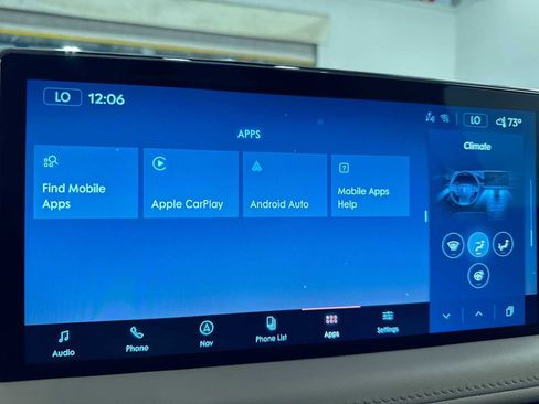 Used 2023 Lincoln Nautilus Reserve image 24