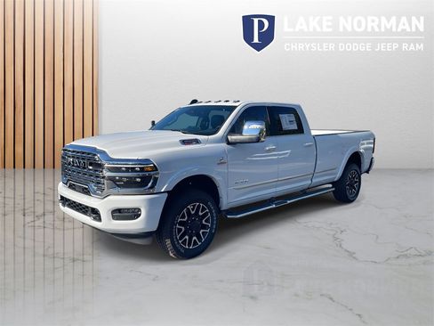 New 2026 RAM 3500 Limited image 4