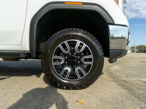 Used 2021 GMC Sierra 2500 4x4 Crew Cab w/ Gooseneck/5TH Wheel Package image 5