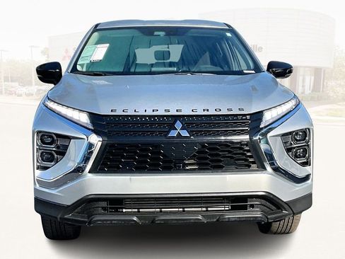 Used 2024 Mitsubishi Eclipse Cross LE image 2