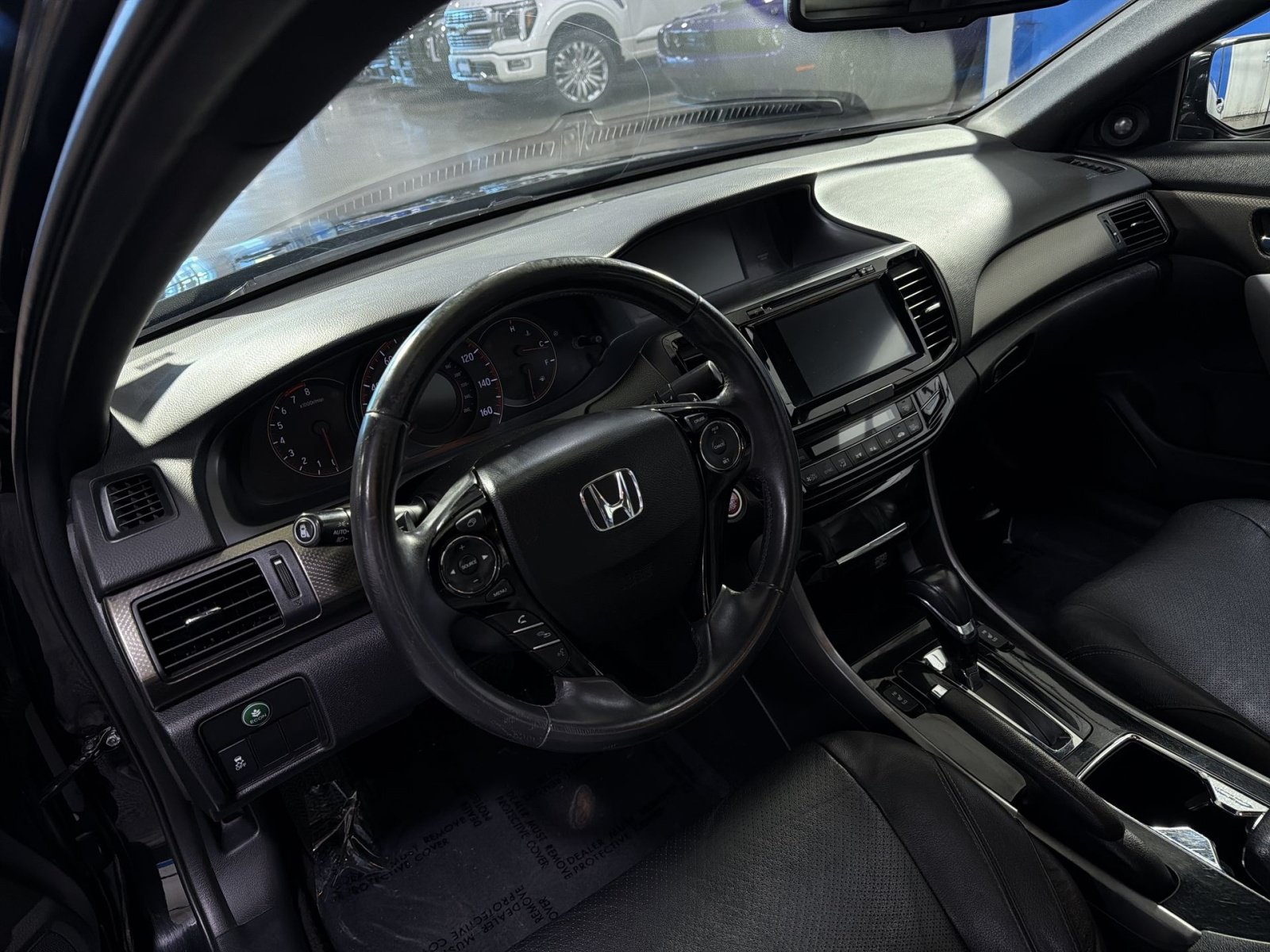 Used 2017 Honda Accord EX-L image 11