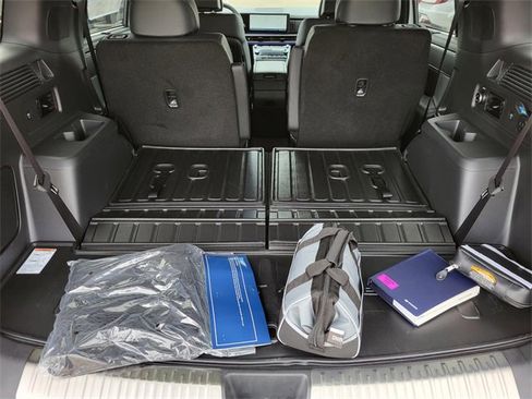 New 2026 Hyundai Santa Fe Calligraphy image 9