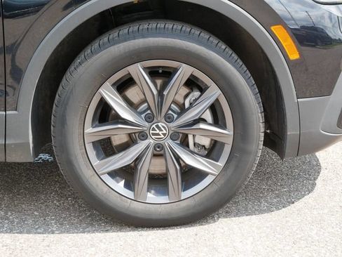 Certified 2023 Volkswagen Tiguan SE AWD/4WD image 9