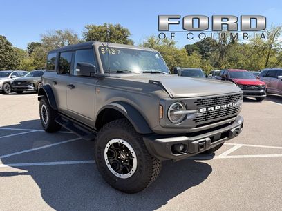 New 2025 Ford Bronco Badlands w/ Matte Film Protection Package