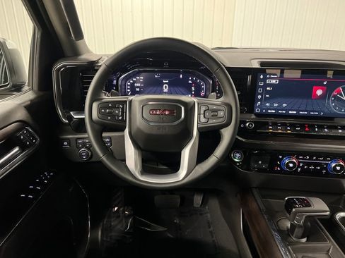 Certified 2025 GMC Sierra 1500 SLT w/ SLT Premium Plus Package image 18