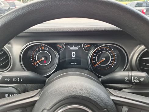 Used 2022 Jeep Wrangler Unlimited Sport AWD/4WD image 19
