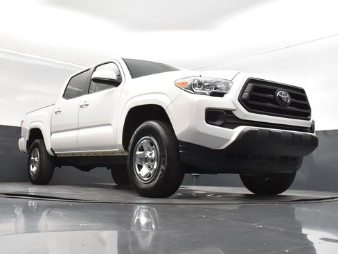 Used 2022 Toyota Tacoma SR w/ SR Convenience Package RWD image 39