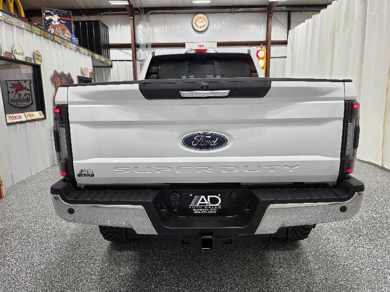 Used 2017 Ford F250 Lariat w/ Chrome Package AWD/4WD image 8