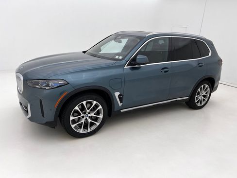 Used 2024 BMW X5 xDrive50e w/ Executive Package AWD/4WD image 5