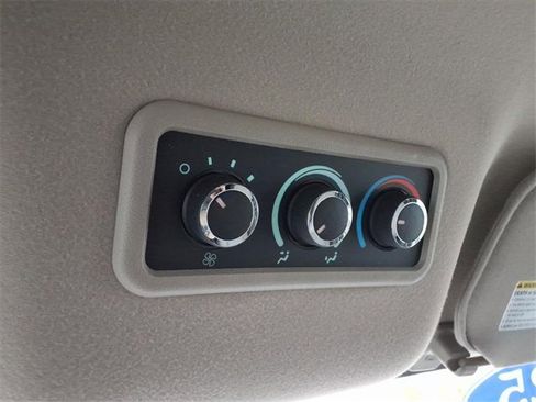 Used 2025 Chevrolet Express 3500 LS image 10