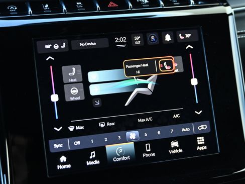 Used 2022 Jeep Grand Cherokee Altitude image 17