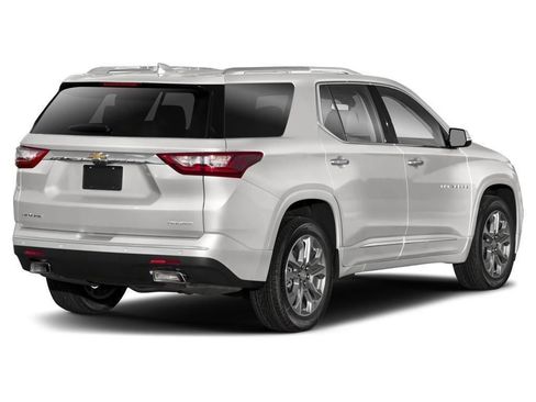 Used 2020 Chevrolet Traverse Premier w/ Redline Edition AWD/4WD image 2