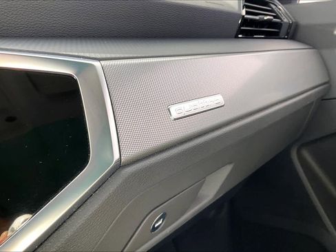 Used 2023 Audi Q3 2.0T Premium w/ Convenience Package image 34