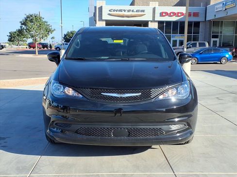 New 2026 Chrysler Voyager LX image 2