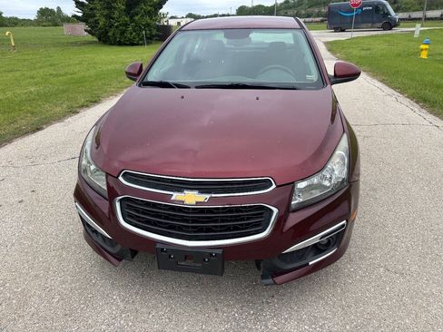 Used 2015 Chevrolet Cruze LT FWD image 8