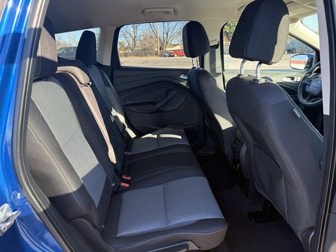 Used 2017 Ford Escape SE w/ Equipment Group 201A image 16