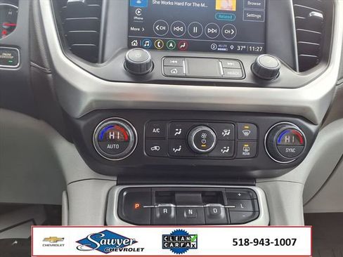 Used 2023 GMC Acadia SLT w/ Technology Package image 23