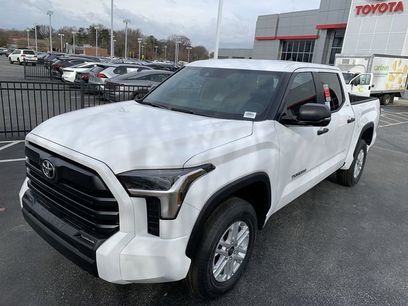 New 2026 Toyota Tundra SR5 w/ SR5 Convenience Package