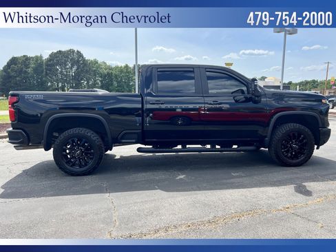 Used 2025 Chevrolet Silverado 2500 LT w/ Trail Boss Package AWD/4WD image 4