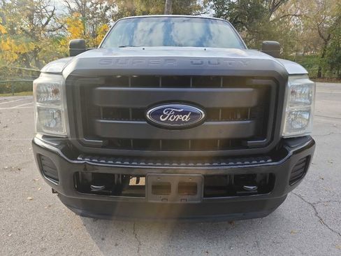 Used 2012 Ford F250 XL w/ Skid Plate Pkg image 2