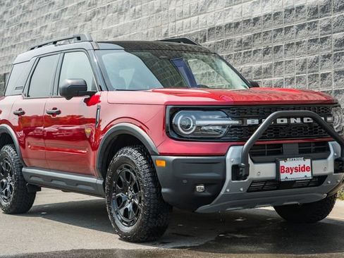 Used 2025 Ford Bronco Sport Badlands w/ Sasquatch Badlands Package AWD/4WD image 2