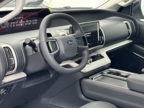New 2025 Ford Expedition Max Active AWD/4WD image 18