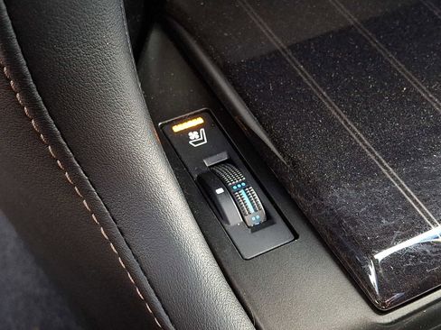 Used 2023 Lexus GX 460 Premium image 26