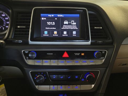 Used 2018 Hyundai Sonata SE image 25