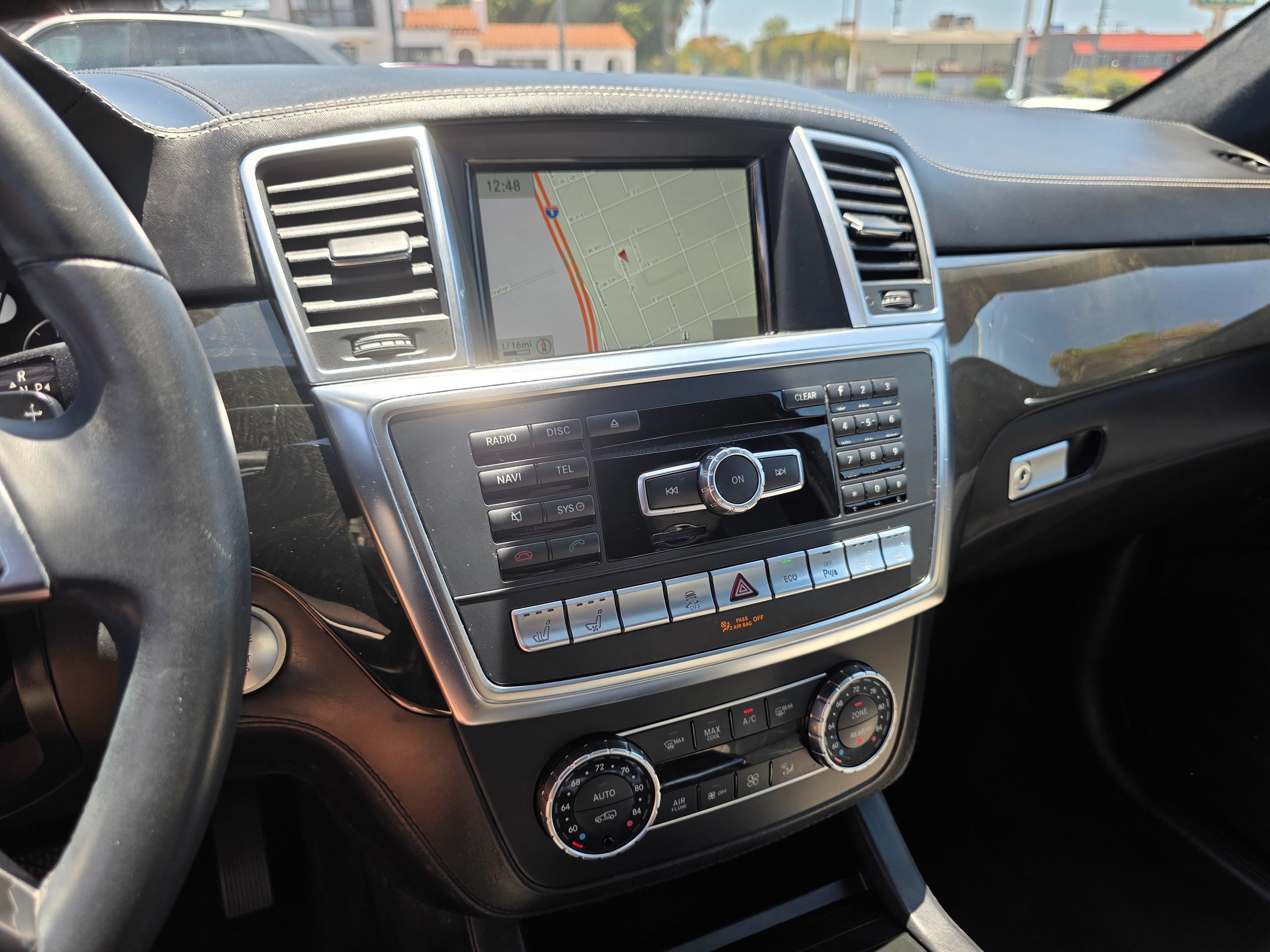 Used 2015 Mercedes-Benz GL 450 4MATIC w/ Parking Assist Package image 32