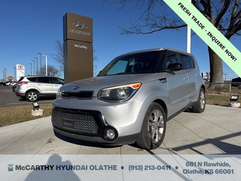Used 2016 Kia Soul + image 1