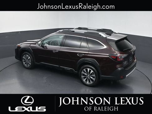 Used 2025 Subaru Outback Touring XT AWD/4WD image 25