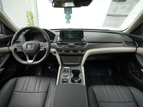 Used 2018 Honda Accord EX image 36