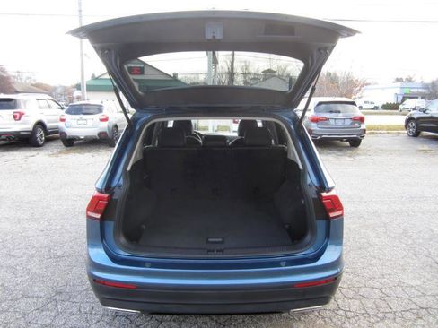 Used 2019 Volkswagen Tiguan SE image 30