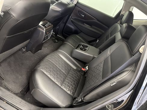 Used 2019 Nissan Murano Platinum image 10