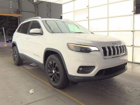 Used 2019 Jeep Cherokee Latitude w/ Popular Appearance Group AWD/4WD image 2