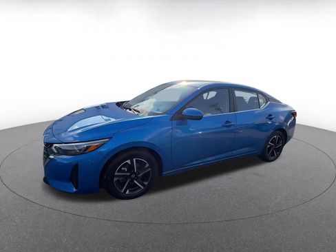 Used 2025 Nissan Sentra SV image 8