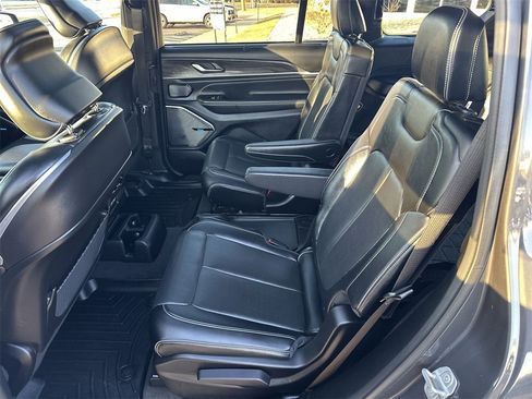 Used 2021 Jeep Grand Cherokee L Overland w/ Advanced Protech Group III image 25