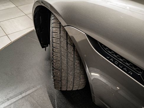 Used 2020 Jaguar F-TYPE Coupe image 41