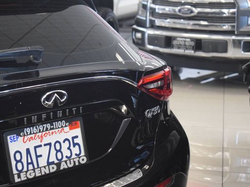 Used 2018 INFINITI QX30 Premium w/ Navigation Package AWD/4WD image 20