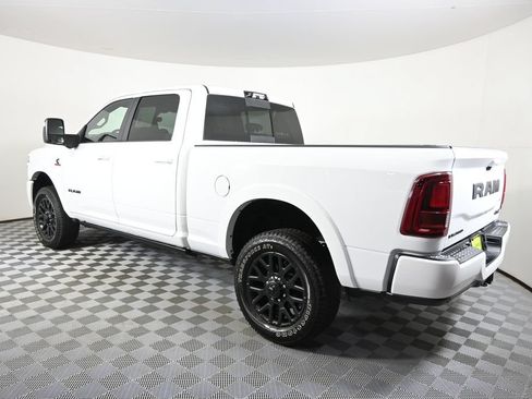 Used 2025 RAM 3500 Limited AWD/4WD image 4