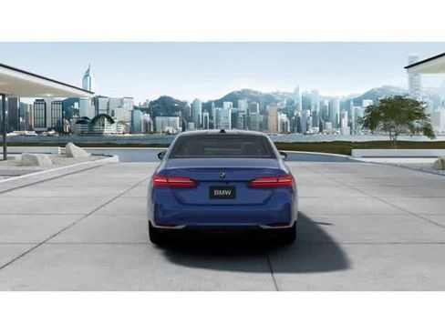 New 2027 BMW 540i xDrive w/ Executive Package AWD/4WD image 5