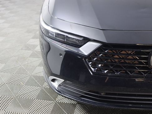 Used 2023 Honda Accord Touring image 15