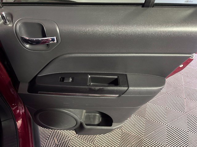 Used 2011 Jeep Patriot Latitude AWD/4WD image 21