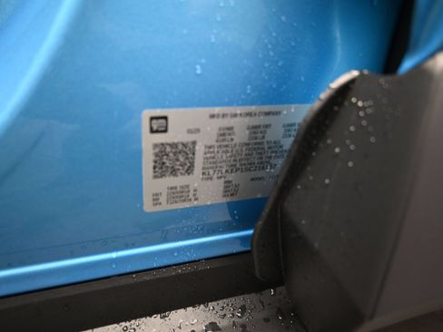 Used 2025 Chevrolet Trax ACTIV FWD image 25