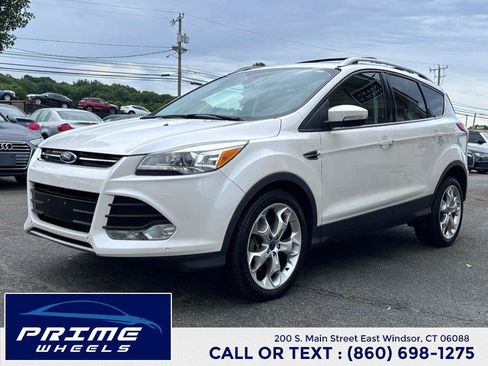Used 2014 Ford Escape Titanium w/ Equipment Group 401A AWD/4WD image 3