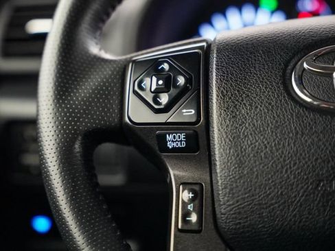 Used 2019 Toyota 4Runner TRD Off-Road Premium AWD/4WD image 49