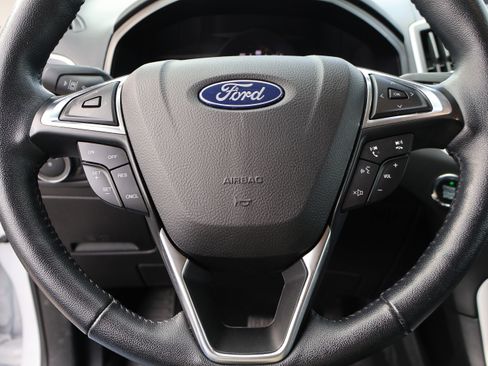 Used 2023 Ford Edge SEL image 31