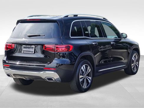 Certified 2025 Mercedes-Benz GLB 250 image 7