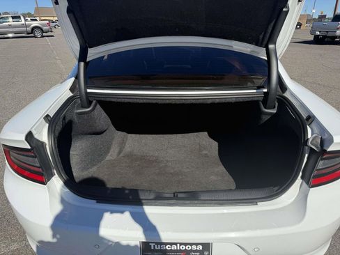 Used 2019 Dodge Charger SXT w/ Leather Interior Group image 10