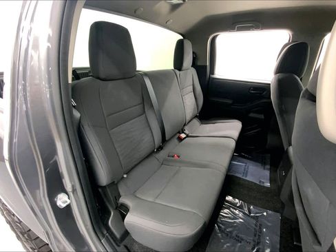 Used 2024 Nissan Frontier S image 13